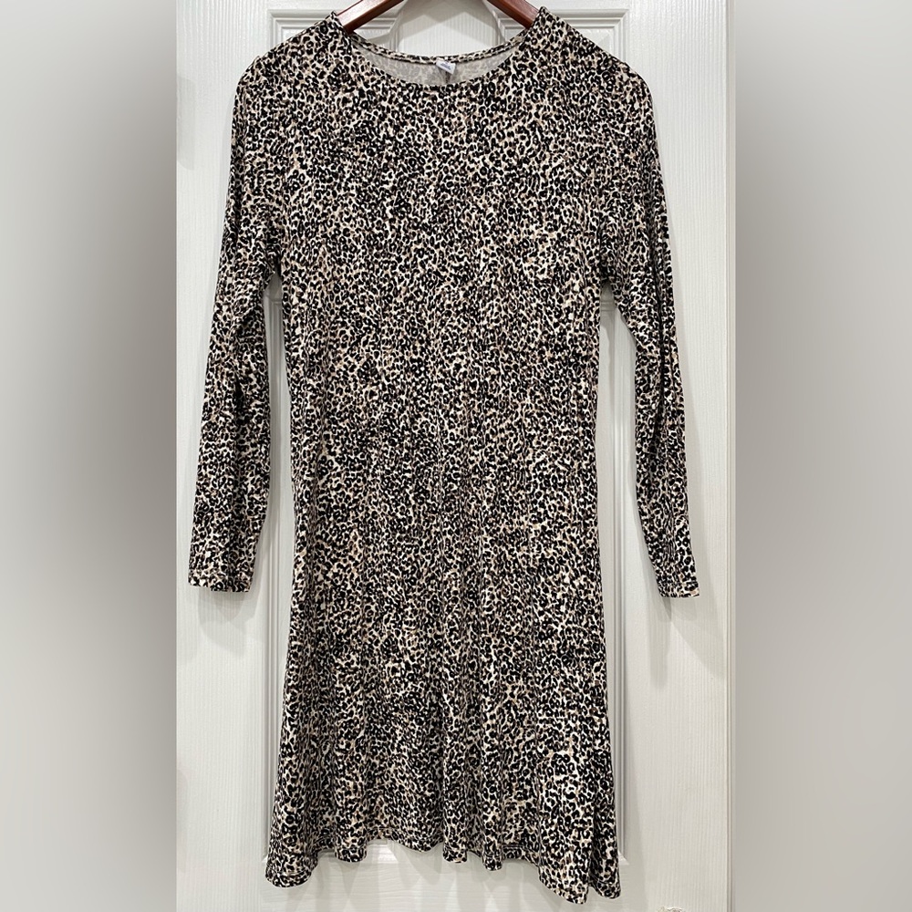 Old Navy Long Sleeve Leopard Shift Dress